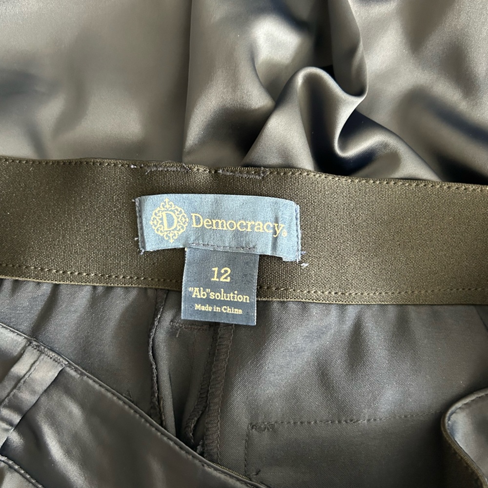 Democracy Women's Ab Solution Skyrise Side Panel pants - Picture 5 of 5